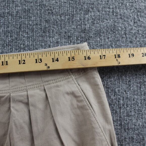 Burberry Brit Shorts Women 6 Pleated Cuffed Chino Khaki Preppy Quiet Luxury Chic - Picture 6 of 9